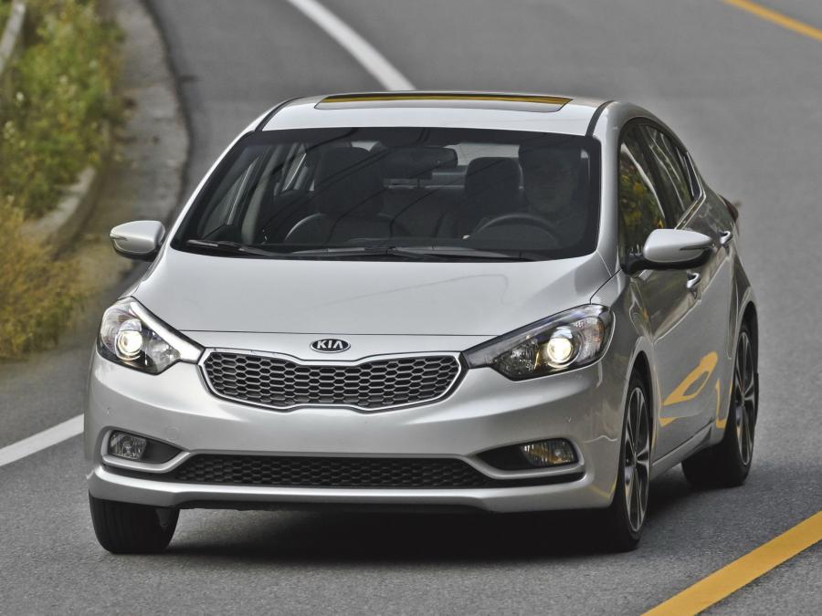  Kia Cerato Sedan 2012 года  (фото 15 из 29)